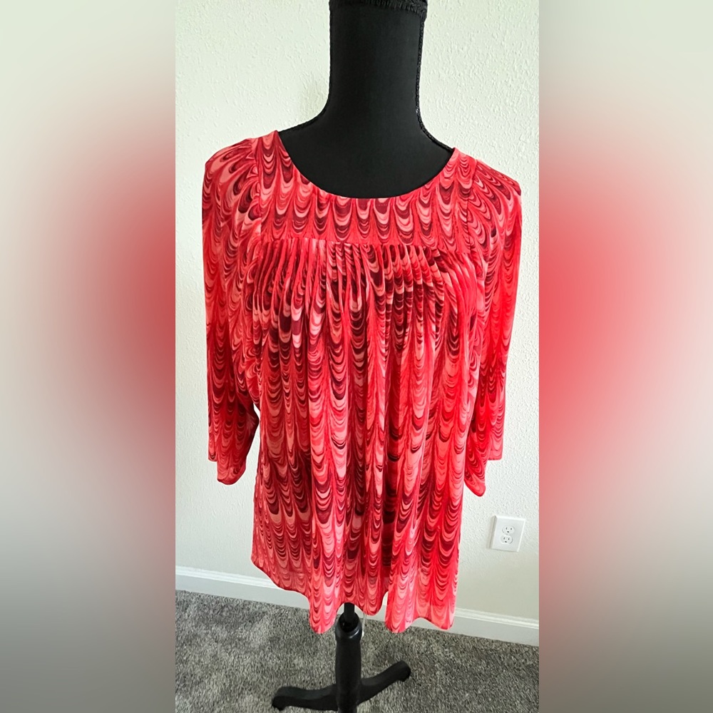 EUC Michael Kors top size small runs big can fit M